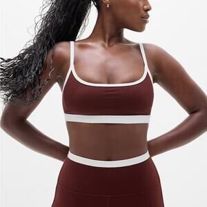 Athleta Garnet Square Neck Sports Bra Sz M